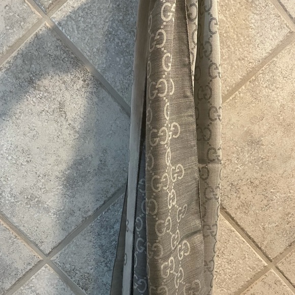 Gucci scarf - Picture 2 of 2